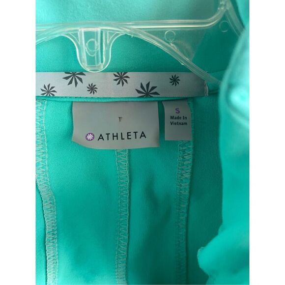 ❤️Athleta  Women’s Athletic Jacket - Picture 2 of 6